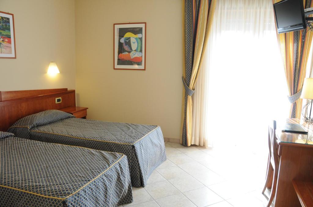 Hotel Barbieri Altomonte Pokoj fotografie