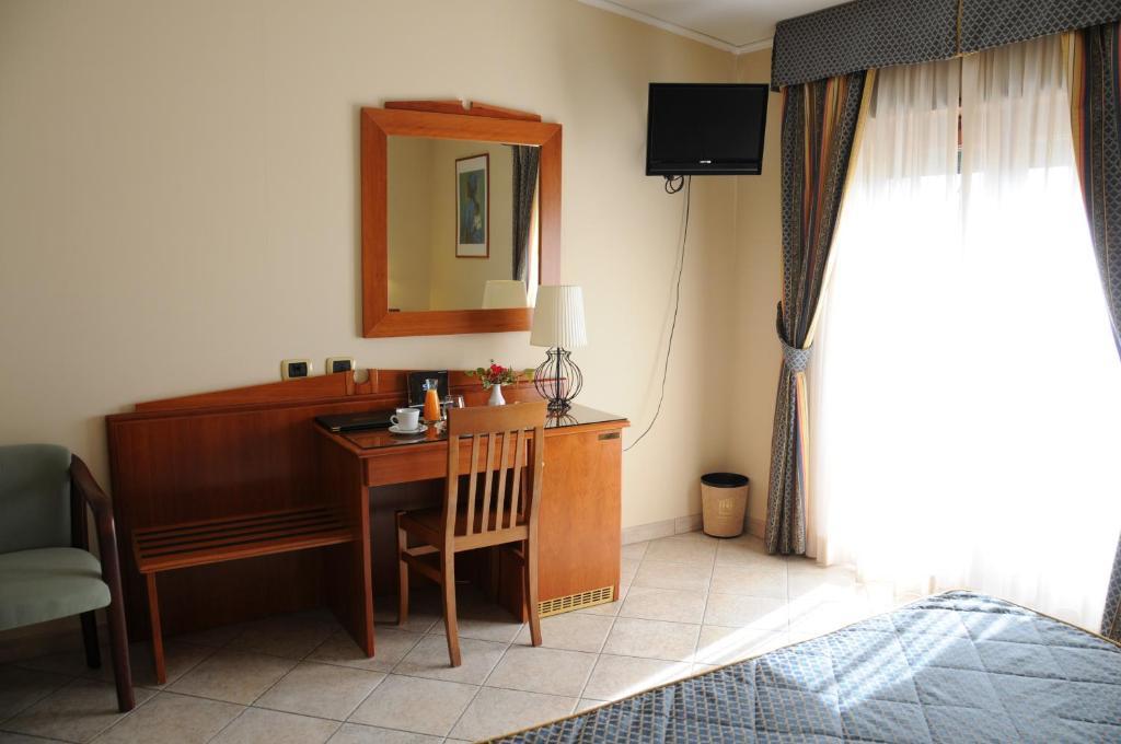 Hotel Barbieri Altomonte Pokoj fotografie