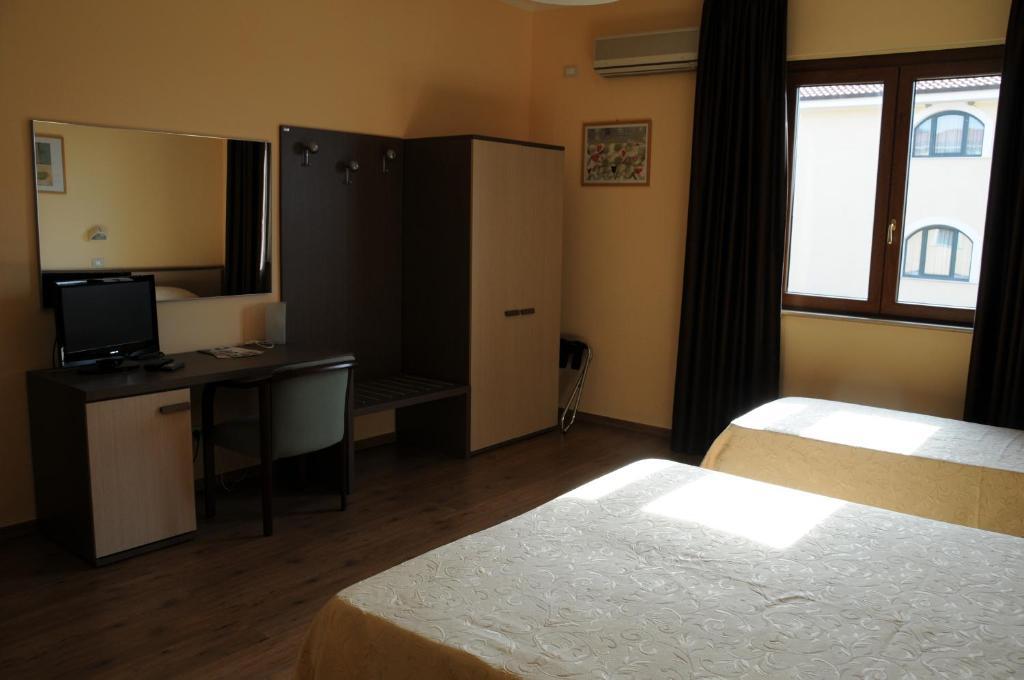Hotel Barbieri Altomonte Pokoj fotografie