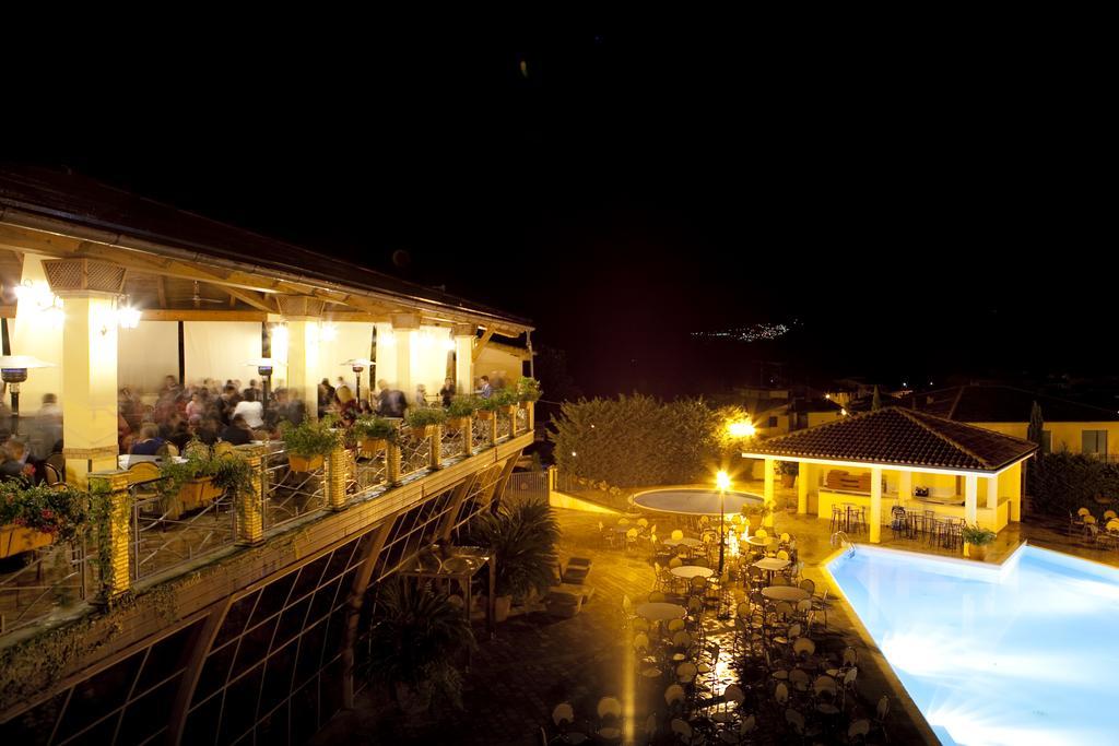 Hotel Barbieri Altomonte Exteriér fotografie