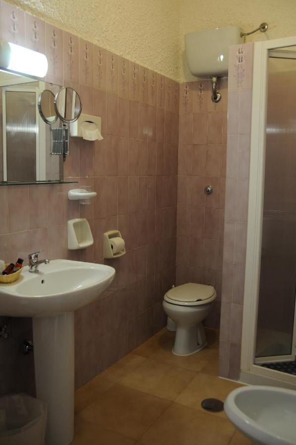 Hotel Barbieri Altomonte Pokoj fotografie